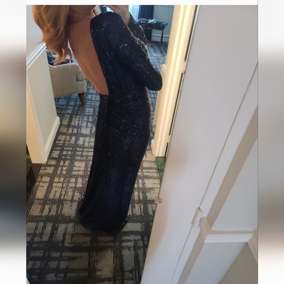 Nicole Bakti Gown - Picture 2 of 13